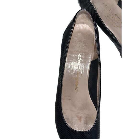 Vintage Salvatore Ferragamo Black Leather Pumps Size 7.5 Y2K - Picture 7 of 10